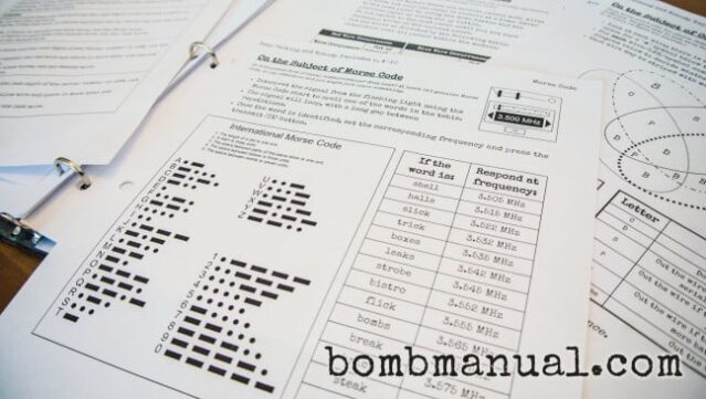 Keep Talking and Nobody Explodes Gameplay Screenshot